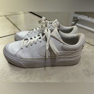 Nike Court Legacy Lift